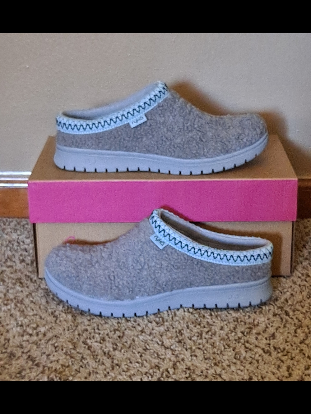 Ryka Quiet Stellar Cozy Gray Sherpa Clog Mules with White Trim Size 6 Wide